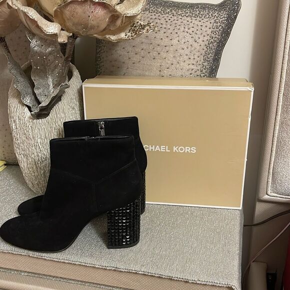 Arabella Ankle Booties - Picture 7 of 9